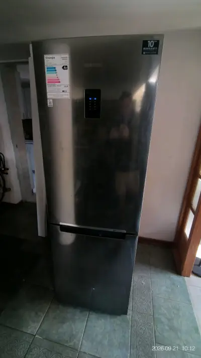 Refrigerador Samsung RB29FERNDSS/ZS usado - miniatura 1