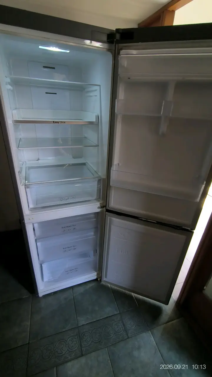 Refrigerador Samsung RB29FERNDSS/ZS usado - 4