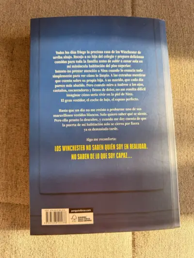 Libro 'La Asistenta' de Freida McFadden - miniatura 2