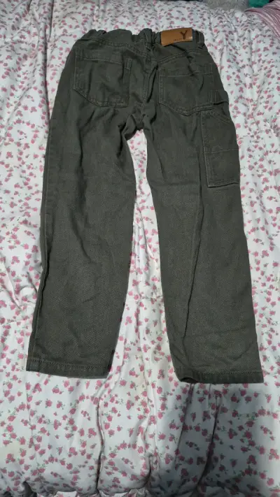 Pantalones verdes para niño talla 6 - miniatura 2