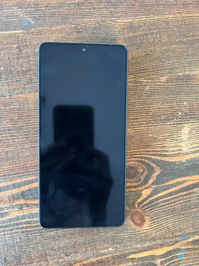 Samsung Galaxy S26 Ultra en buen estado - miniatura 2