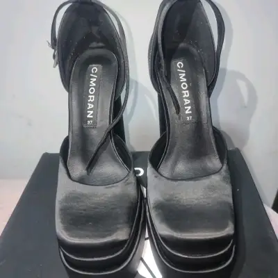 Tacones Plataforma Negros C/Moran Talla 37 - miniatura 2