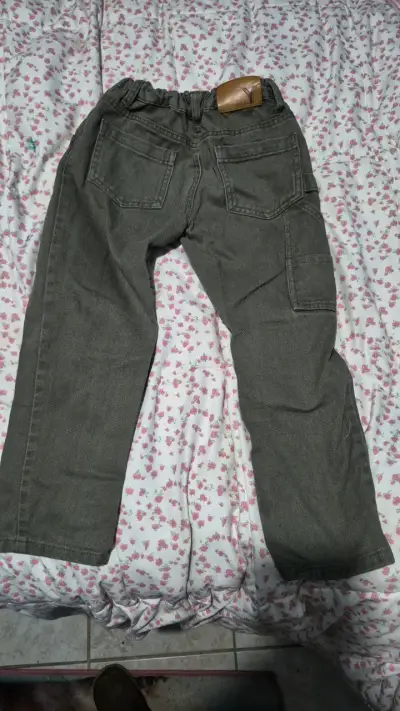 Pantalones verdes para niño talla 6 - miniatura 2