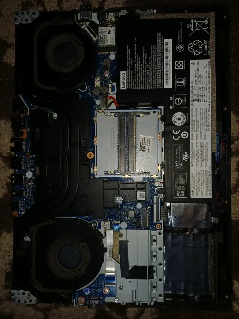 Laptop Lenovo Legion 530 15 inch REPUESTO - 3