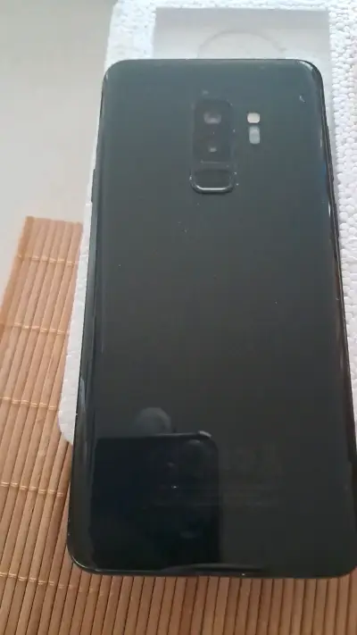 Smartphone Samsung Galaxy S9 en buen estado - miniatura 1