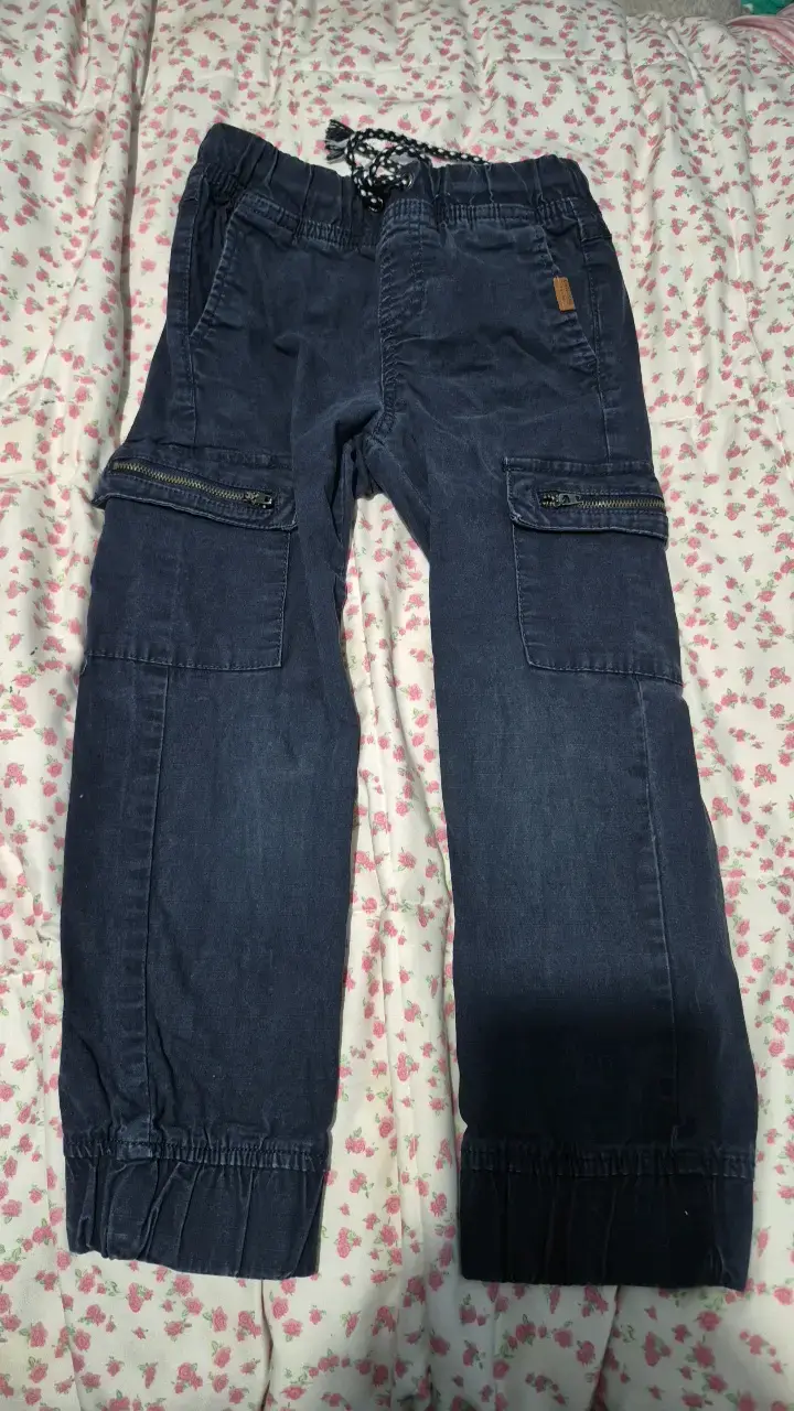 Pantalones jogger denim azul para niños
