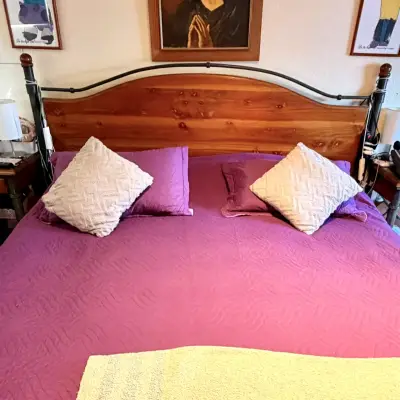 Cama king con colchón Rosen y cabecera de ma - miniatura 1