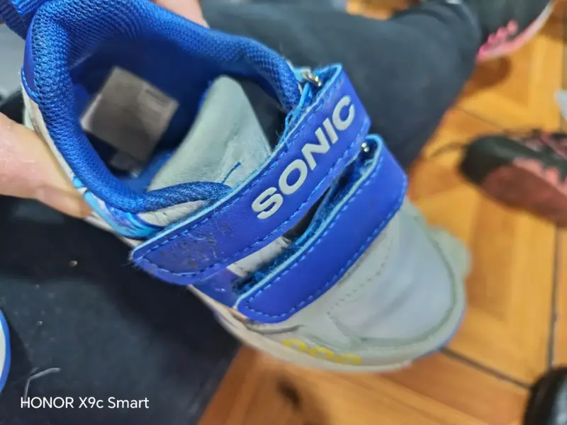 Zapatillas deportivas para niños con luces LED - 5