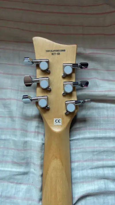 Guitarra eléctrica roja con funda Harper - miniatura 5