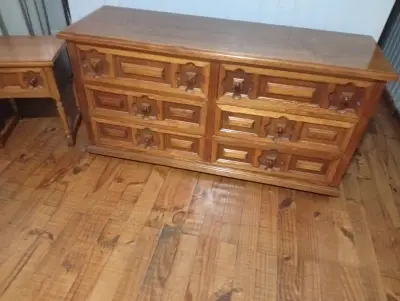 Cómoda de Madera con Cajones Tallados incluye vela - miniatura 1