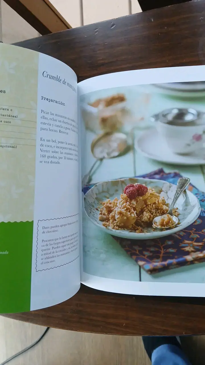 Libro Cocina Sana y Feliz de Connie Achurra - 2