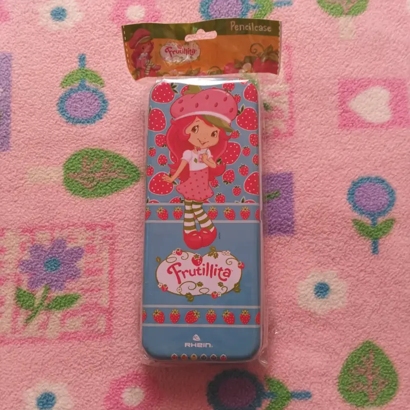 Estuche metálico Frutillita