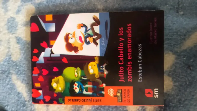 Libro Julito Cabello y los Zombis Enamorados - 1