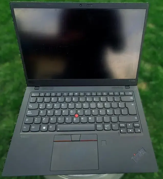 Laptop Lenovo ThinkPad X1 Carbon en buen estado - 1