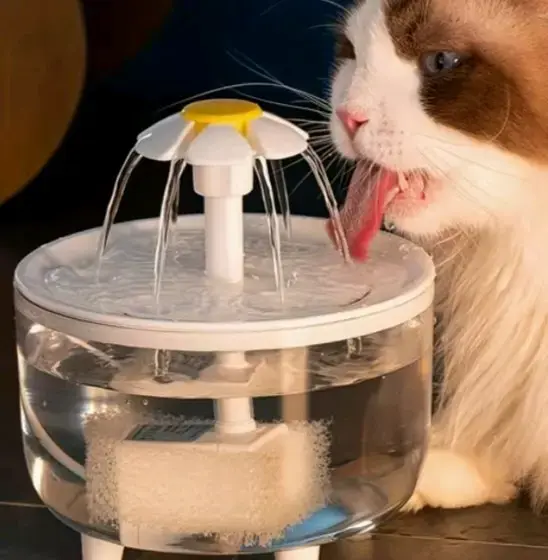 Fuente de Agua para Mascotas con Diseño de Flor