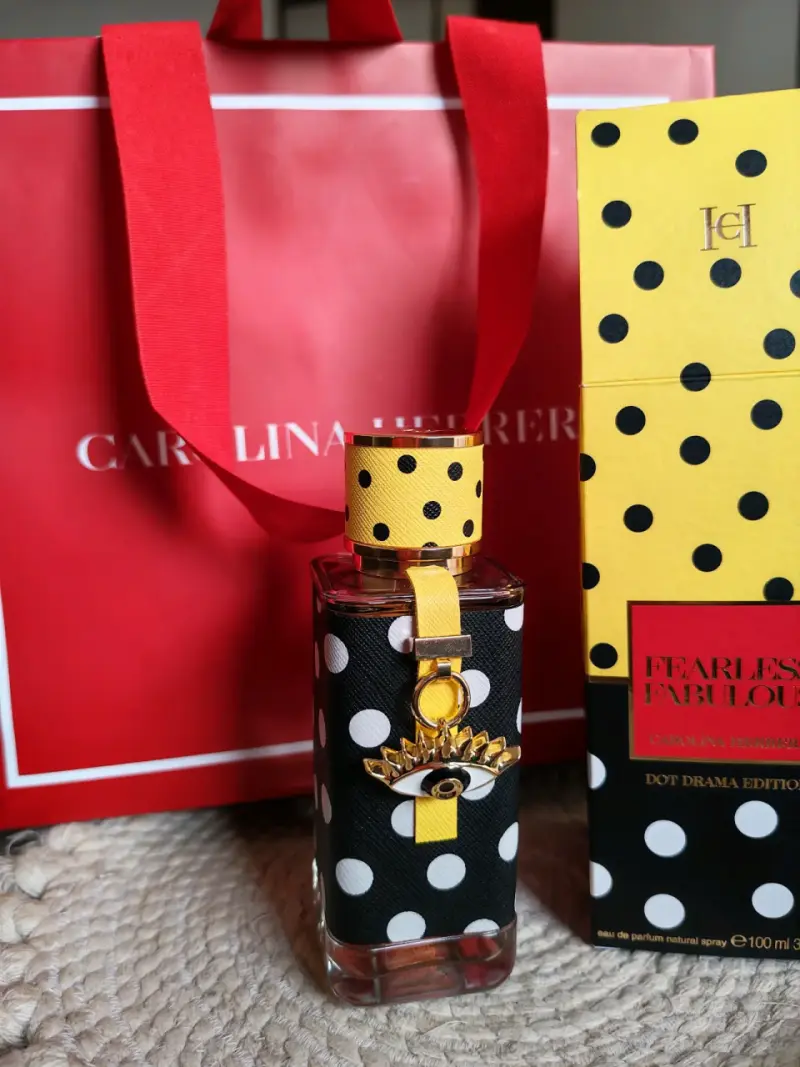Perfume Carolina Herrera Fearless Fabulous Dot Drama 100ml - 1