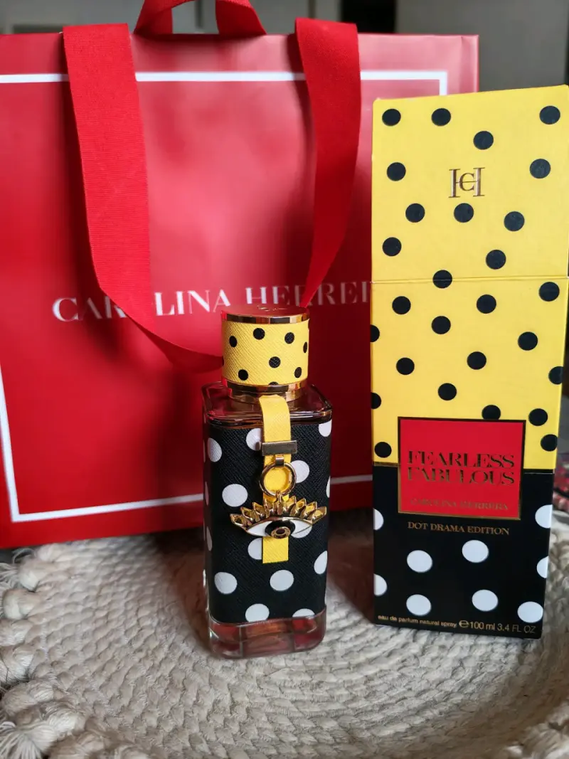 Perfume Carolina Herrera Fearless Fabulous Dot Drama 100ml - 2
