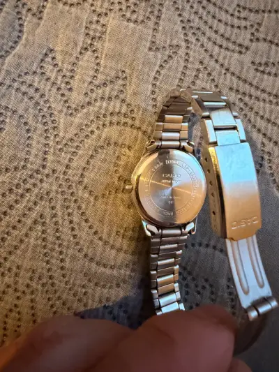 Reloj Casio de acero inoxidable para hombre - miniatura 2