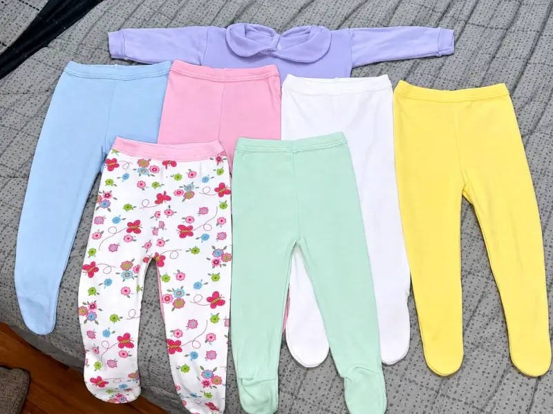 Vendo o cambio 50 prendas de recién nacido Niña - 1