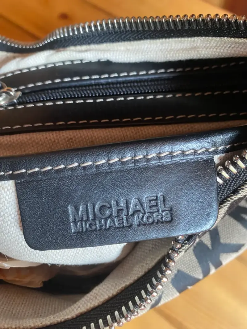 Bolso de hombro Michael Kors con logo MK - 3