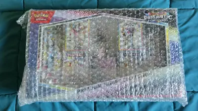 Colección Premium Pokémon Prismatic Evolutions - miniatura 4