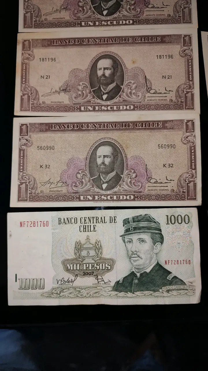 Billetes antiguos de Chile 1, 500 y 1000 escudos - 4