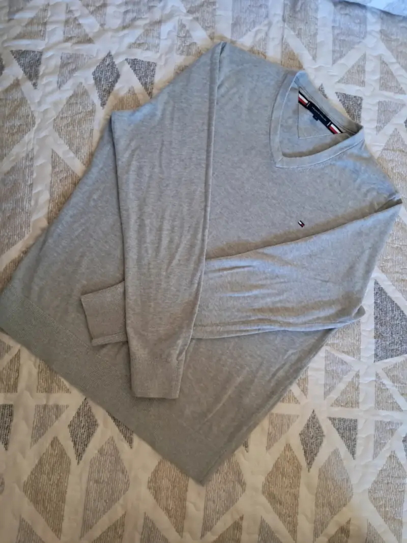Suéter gris de lana Tommy Hilfiger