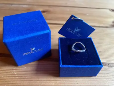 Anillo Swarovski con cristales brillantes NUMERO 8 - miniatura 1