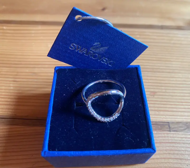 Anillo Swarovski con cristales brillantes NUMERO 8 - 2