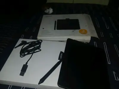 Tableta gráfica Wacom con lápiz y cable USB - miniatura 4