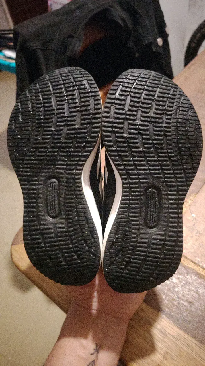 Zapatillas deportivas negras Adidas para niños - 4