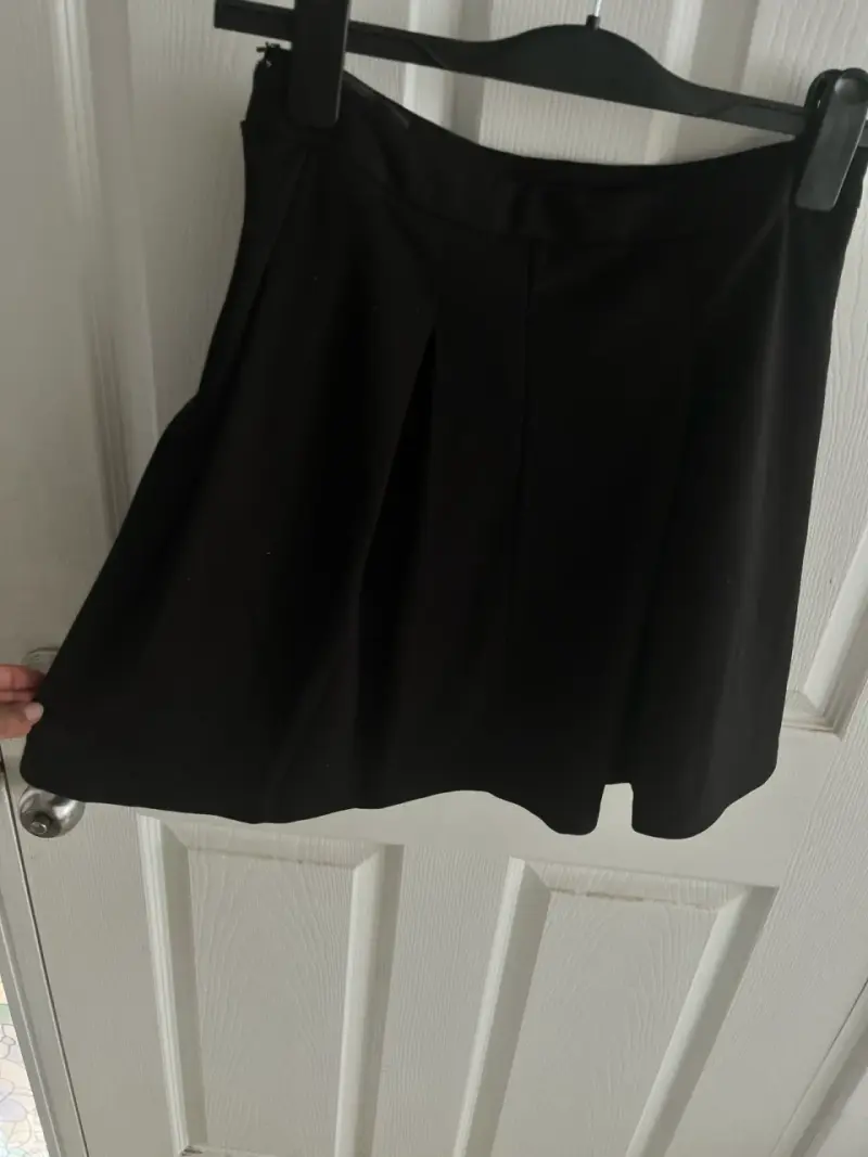 Falda corta negra Alaniz talla M - 3