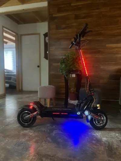 Scooter Eléctrico Dualtron Victor con Luces LED - miniatura 1