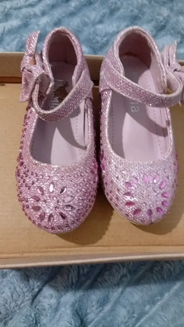 N° 20 Zapatos de niña brillantes rosados con lazo - 1