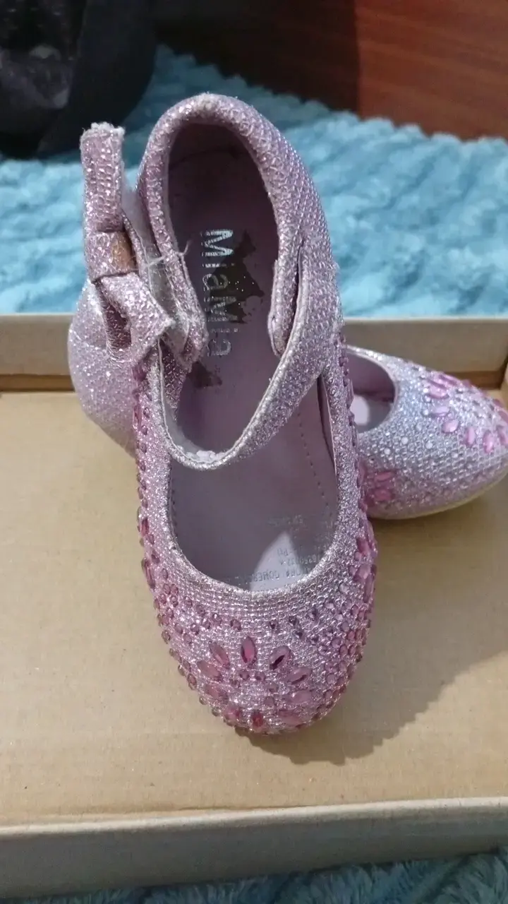 N° 20 Zapatos de niña brillantes rosados con lazo - 2