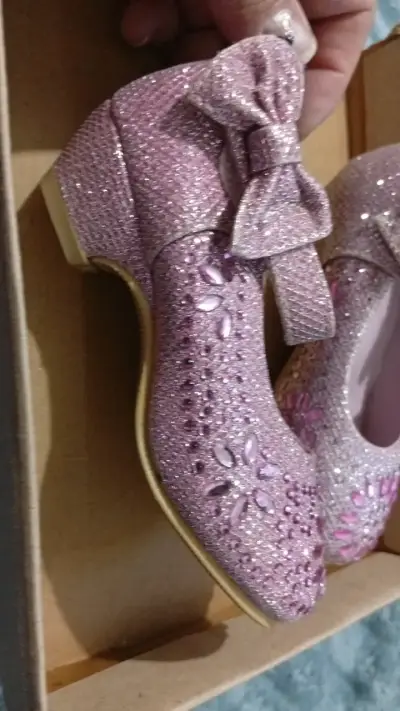 N° 20 Zapatos de niña brillantes rosados con lazo - miniatura 3