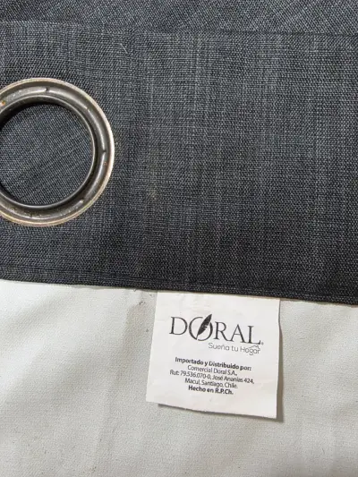 Cortinas de poliéster blackout gris con ojales - miniatura 3