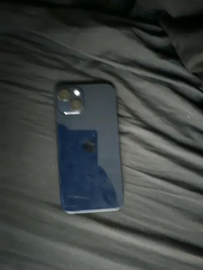 iPhone 13 128 gben buen estado con 88% bateria - miniatura 3