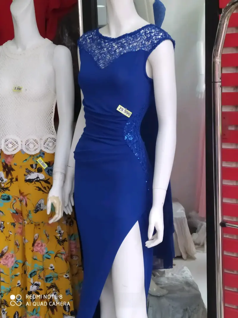 Vestido de Fiesta azul con encaje y abertura - 1