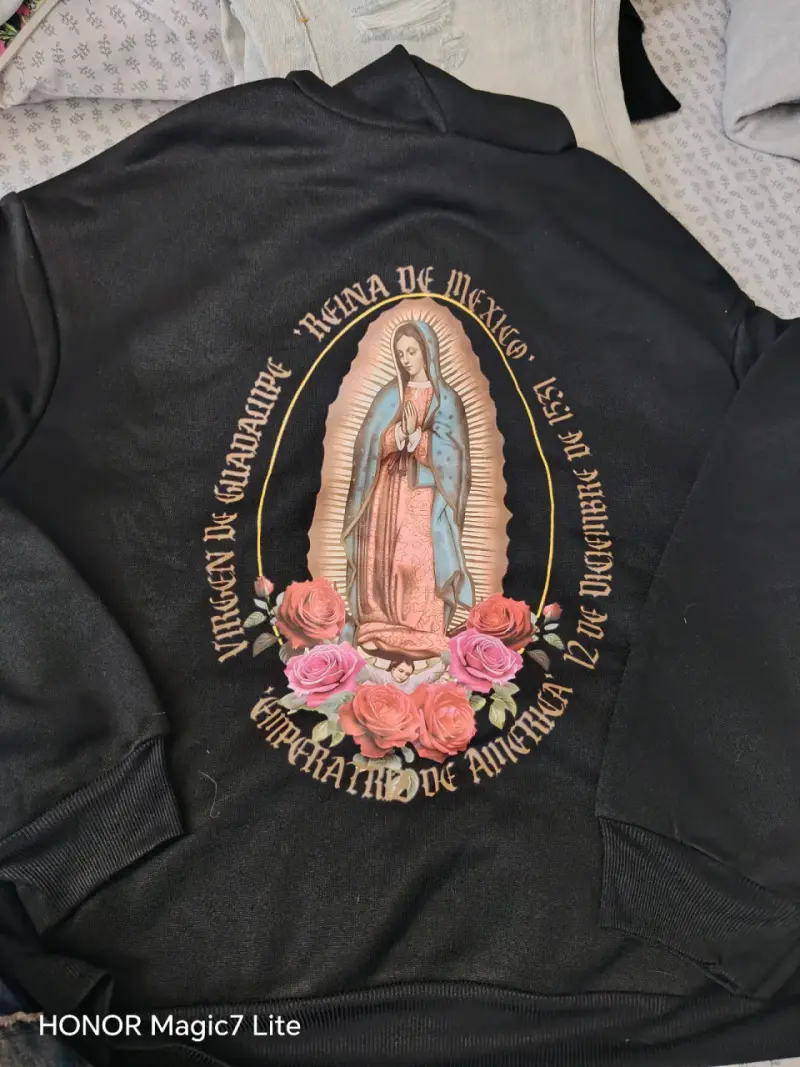 Polerón Virgen de Guadalupe negro