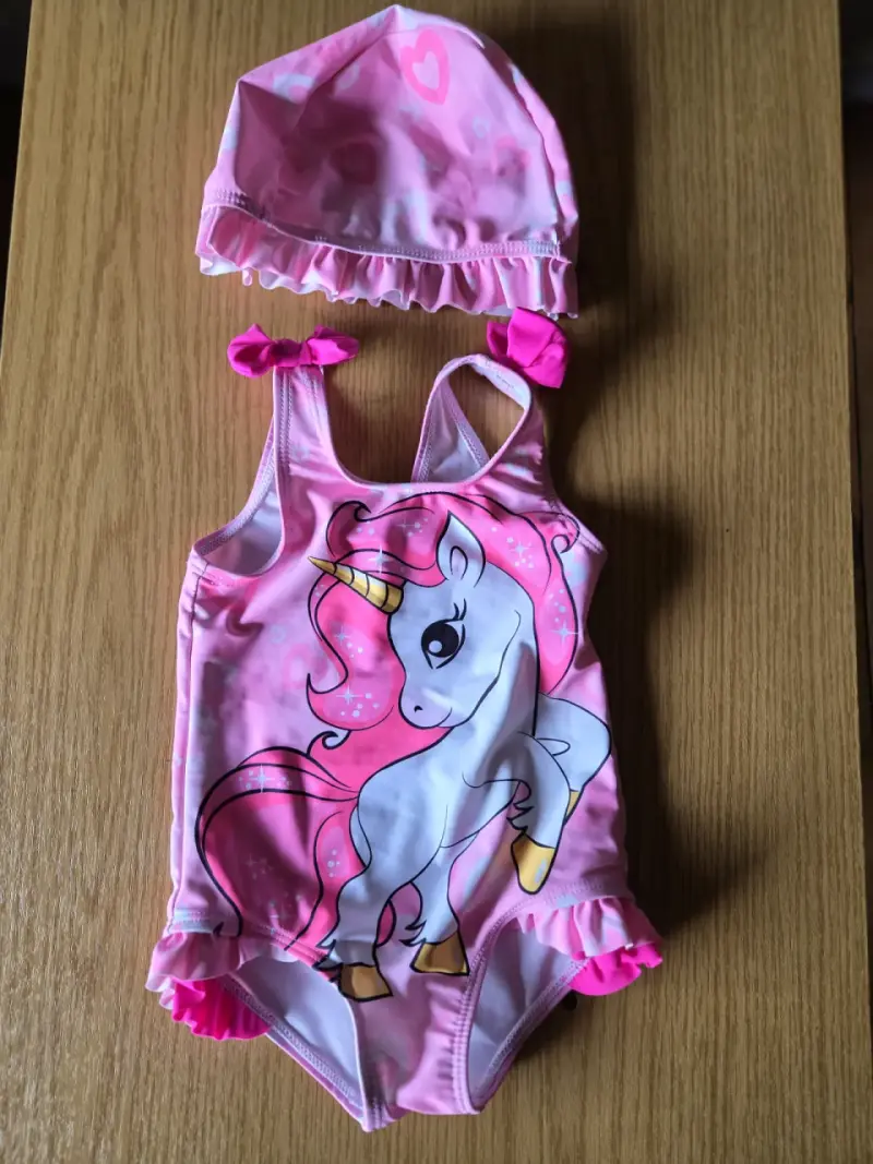Traje de baño infantil unicornio rosa con gorro - 2
