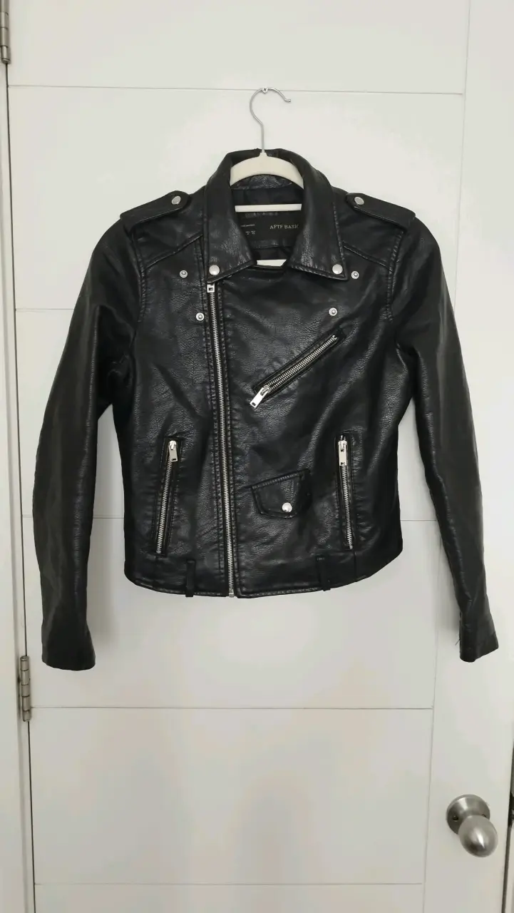 Chaqueta de ecocuero negra estilo biker para mujer - 2