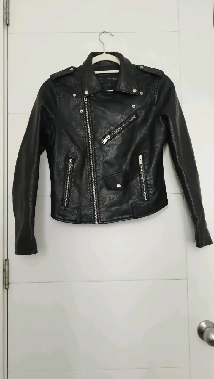 Chaqueta de ecocuero negra estilo biker para mujer - 3