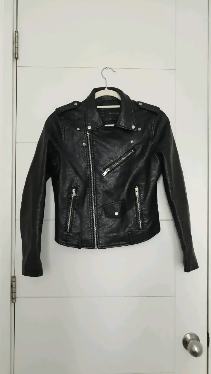 Chaqueta de ecocuero negra estilo biker para mujer - 4