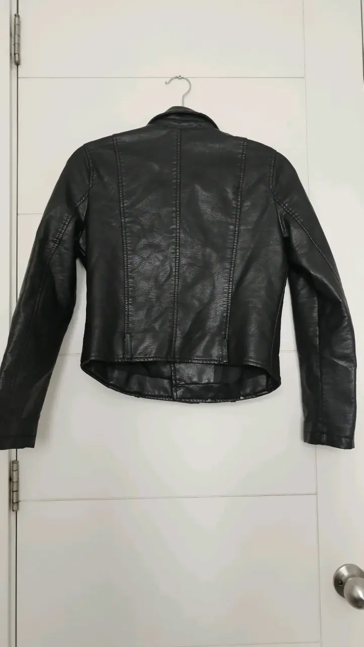 Chaqueta de ecocuero negra estilo biker para mujer - 5