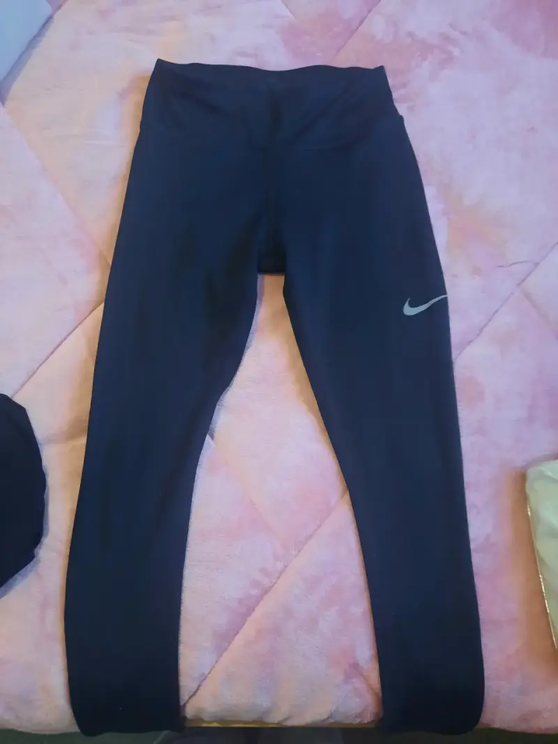 Leggings deportivos Nike Dri-Fit negros - 1