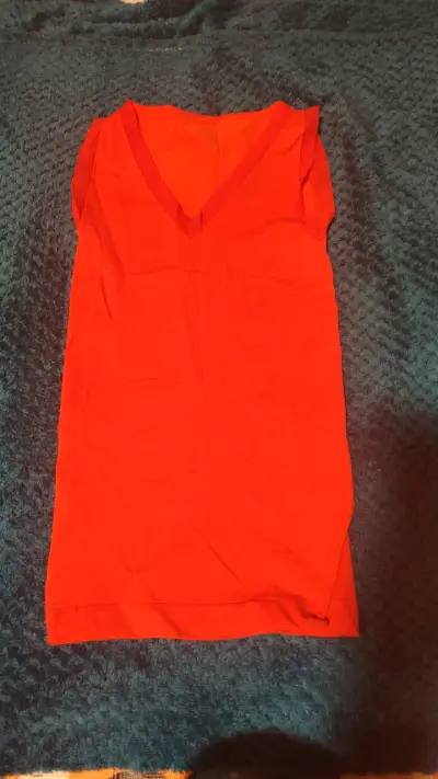 Poleras sin mangas para mujer en colores variados - miniatura 2