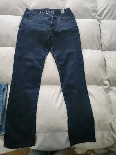 Jeans de mujer azul oscuro y claro - miniatura 1