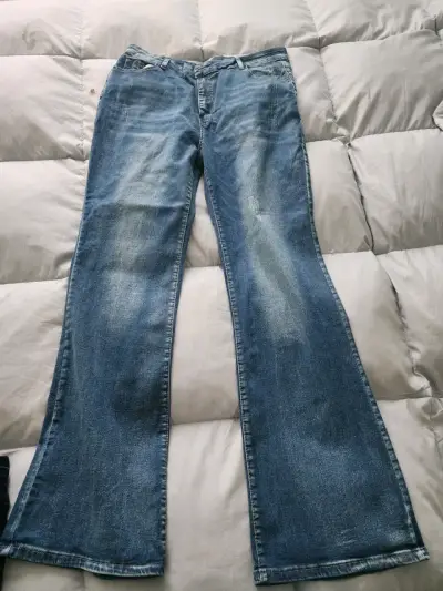 Jeans de mujer azul oscuro y claro - miniatura 3