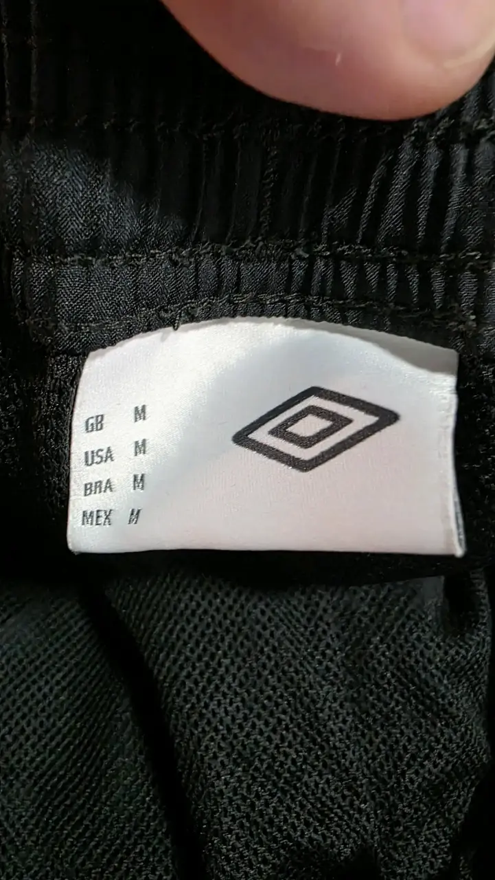 Chaqueta deportiva Colo-Colo Umbro negra - 5